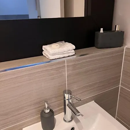Sms Luxury Apartment, London Mews, York